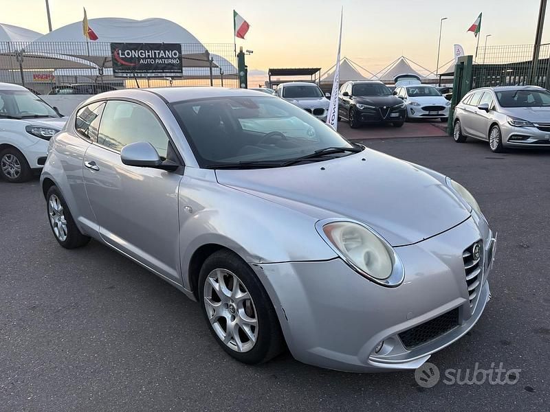 Grigio Usata 2008 Alfa Romeo MiTo Distinctive Due volumi | 2990 € (Super prezzo) - Immagine 1/4