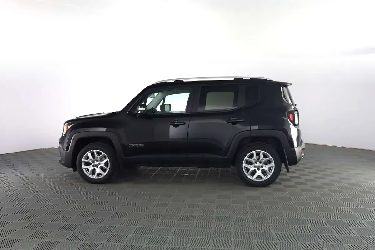 Usata Jeep Renegade Limited 140 CV (102 kW) 2017 Carbon black SUV