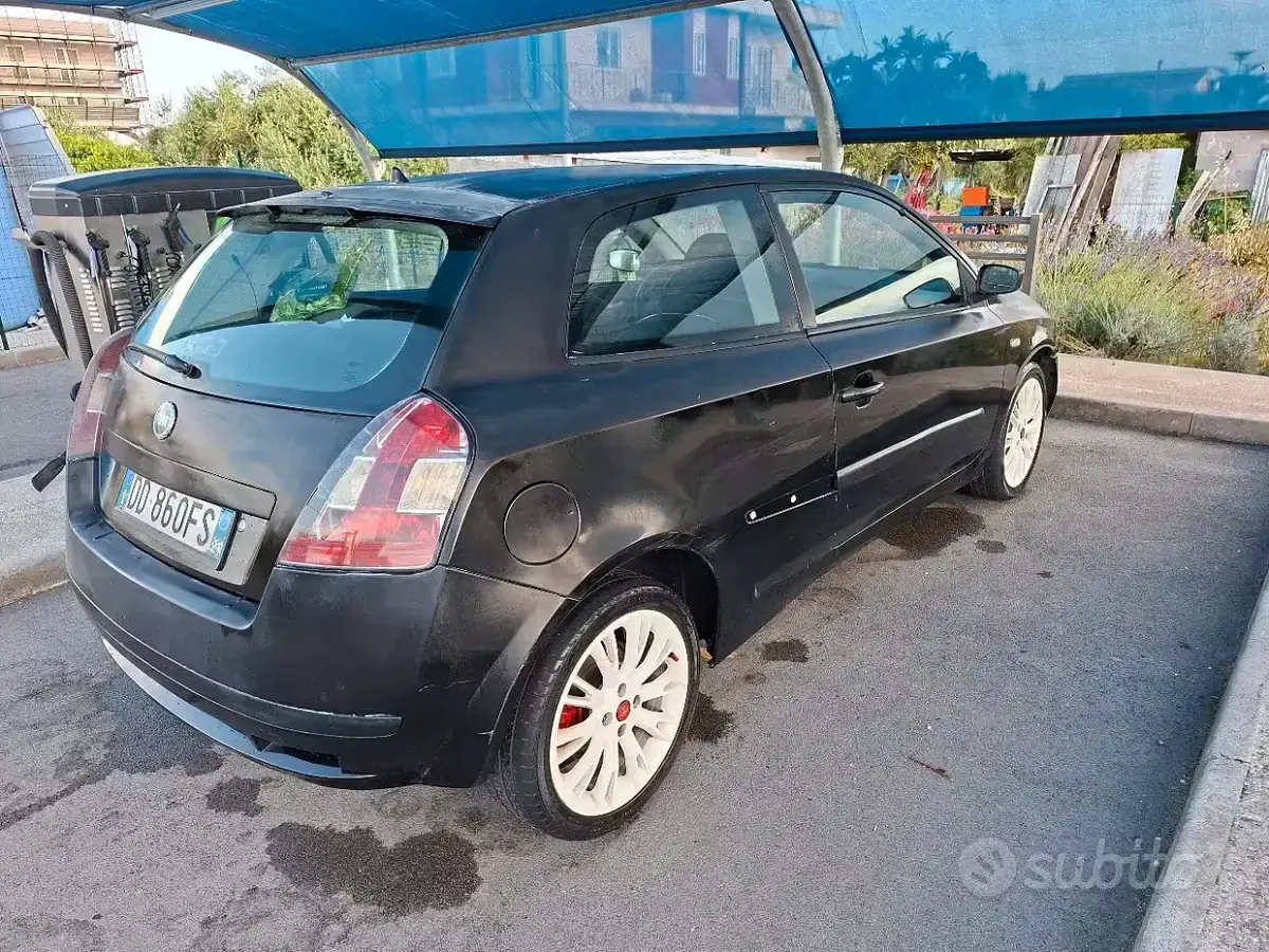 Usata Fiat Stilo 120 CV (88 kW) 2006 Nero Berlina