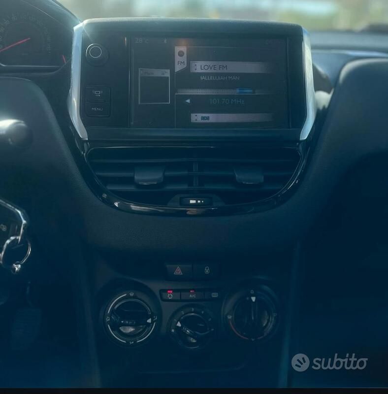 Usata Peugeot 208 2012 Grigio Utilitaria