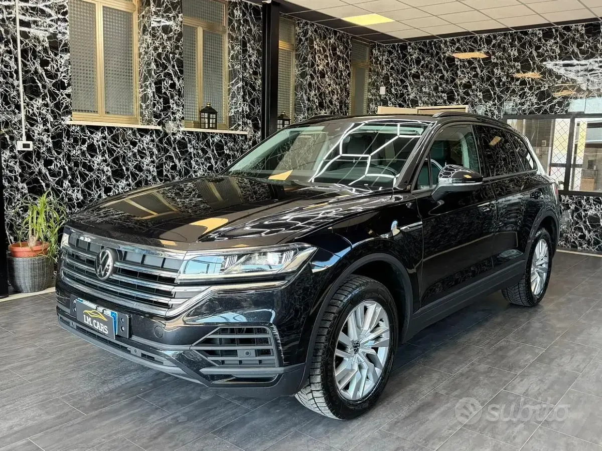Usado VW Touareg Style 231 HP (169 kW) 2021 Preto SUV