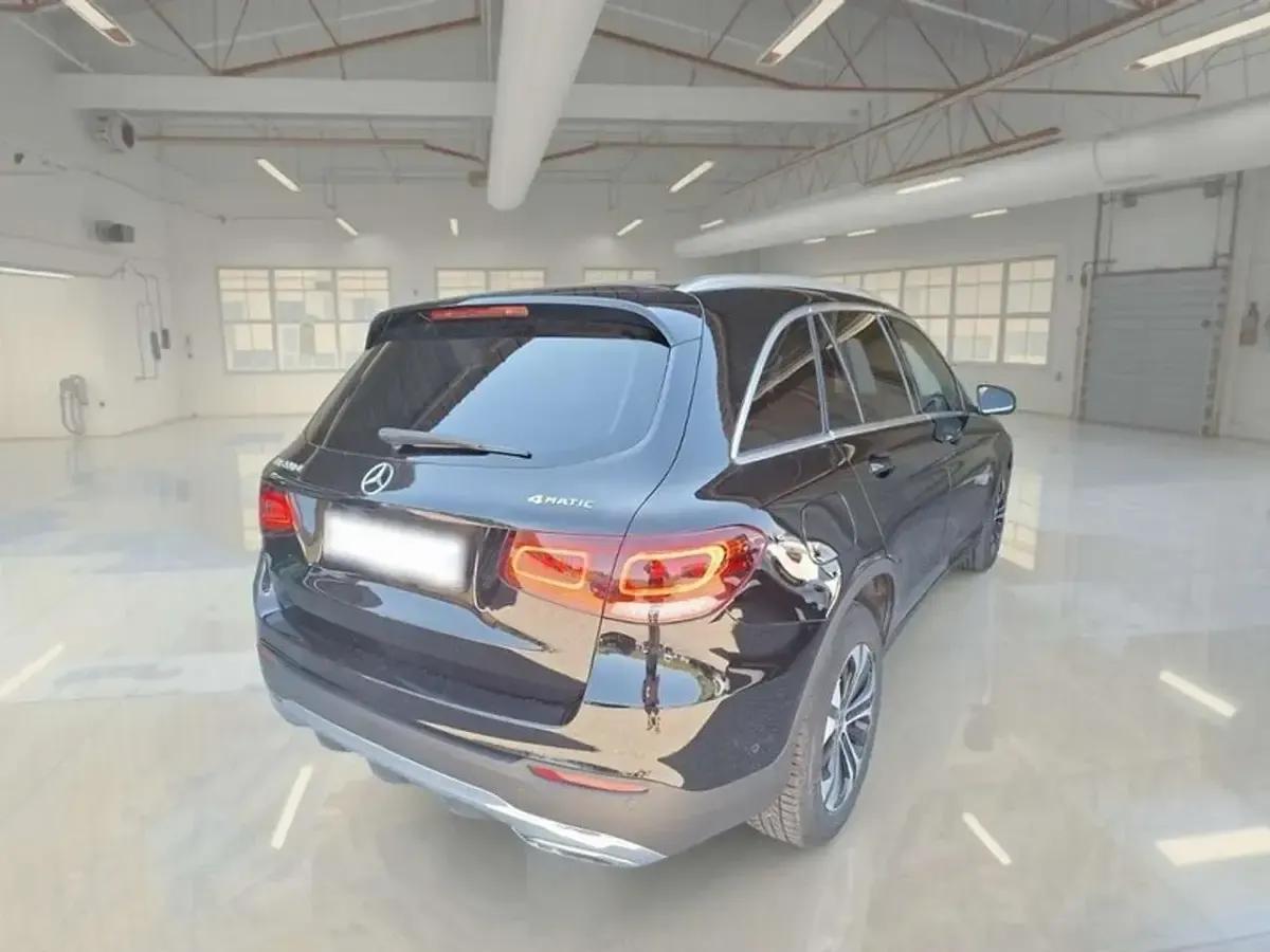Usata Mercedes GLC220 Business 194 CV (142 kW) 2022 Nero SUV