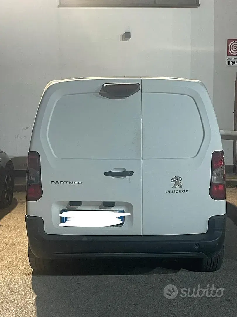Occasion Peugeot Partner 102 ch (75 kW) 2021 Monospace