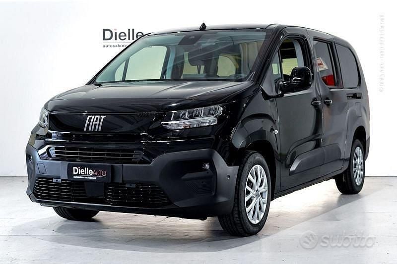 Nero Nuova 2025 Fiat Doblò Monovolume | 24.900 € - Immagine 1/4