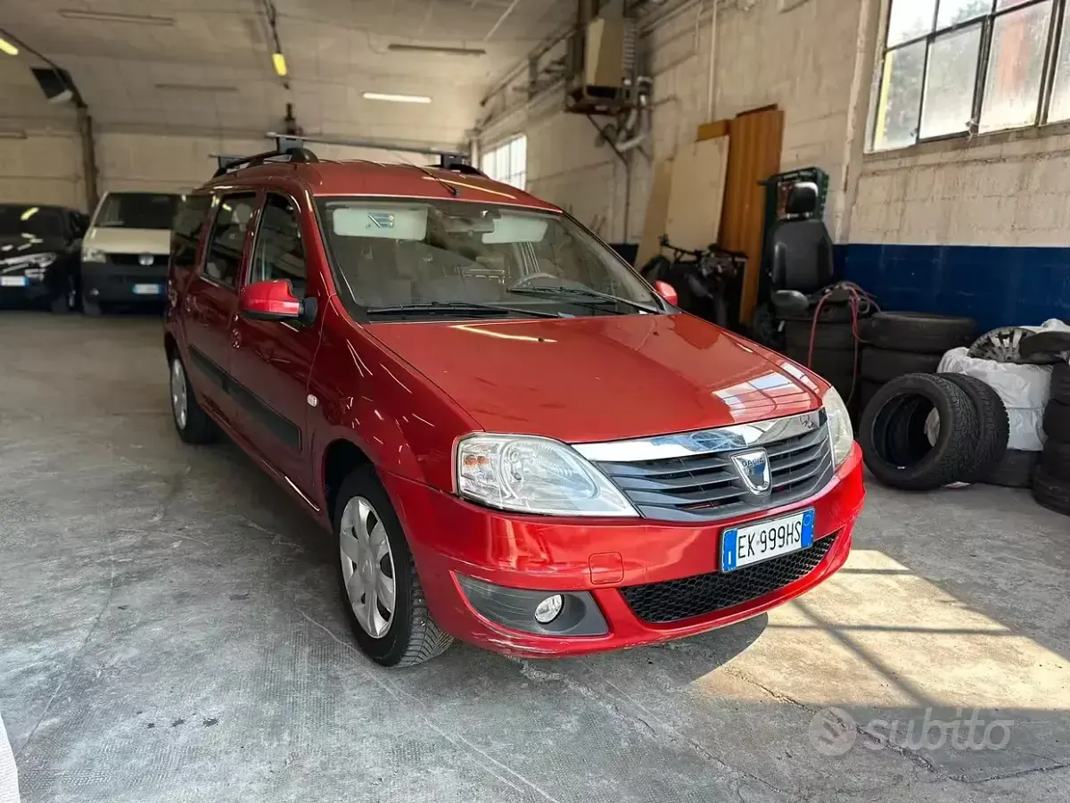 Usata Dacia Logan MCV 82 CV (60 kW) 2011 Rosso Station wagon