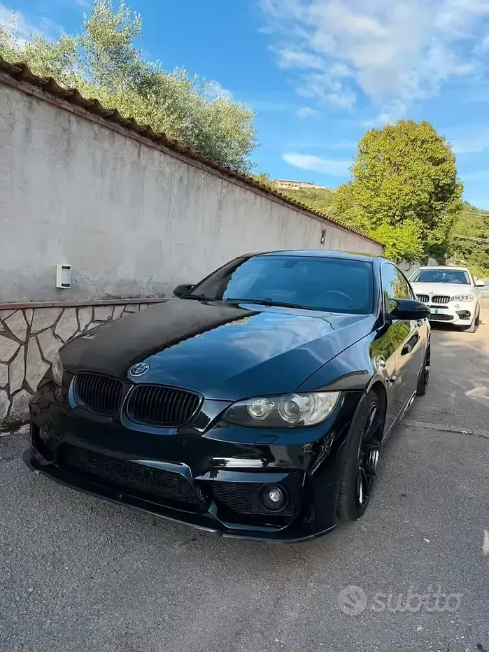 Usata BMW 330 245 CV (180 kW) 2010 Nero
