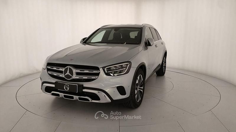 Argento Usata 2021 Mercedes GLC220 SUV | 36.900 € (Buon prezzo) - Immagine 1/4