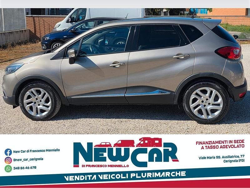 Usata Renault Captur 89 CV (65 kW) 2015 Grigio SUV