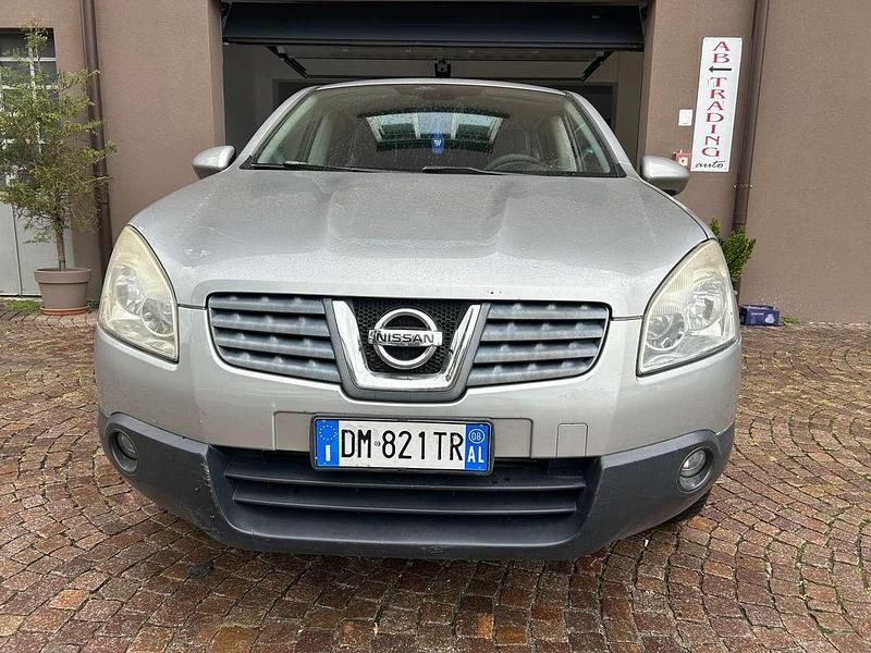 Grigio Usata 2008 Nissan Qashqai Acenta SUV | 3400 € (Buon prezzo) - Immagine 1/4