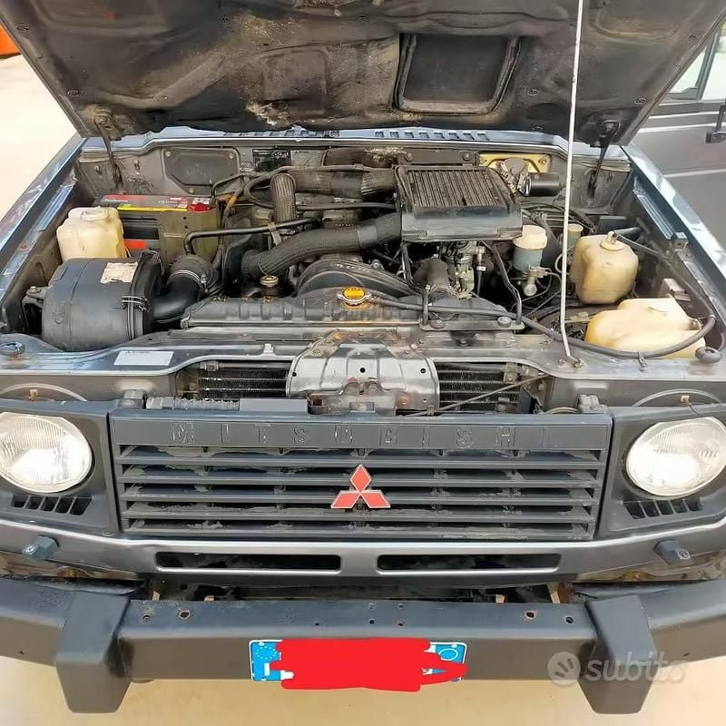 Usata Mitsubishi Pajero 1989 Grigio SUV