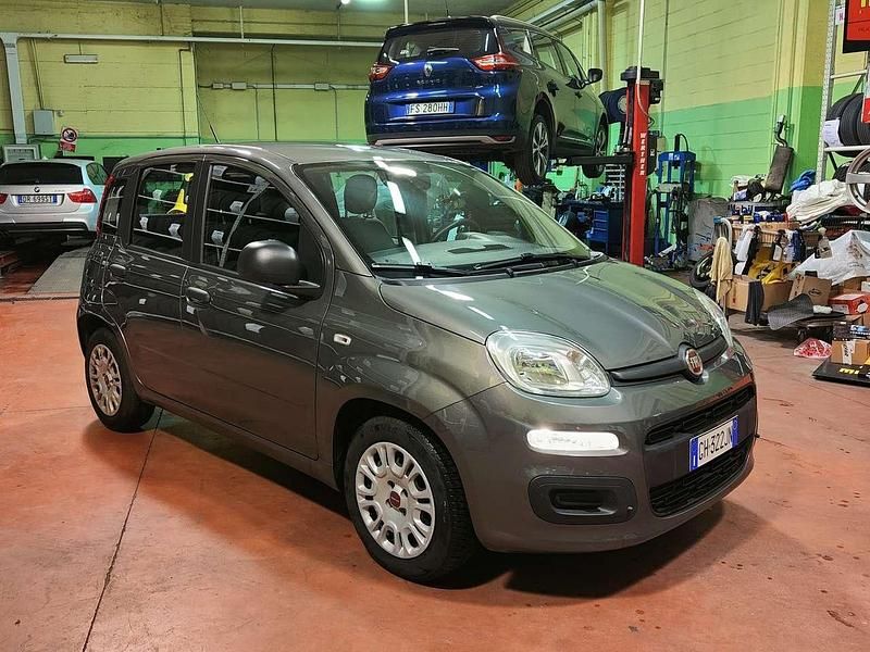 Usata Fiat Panda 69 CV (50 kW) 2021 Grigio Utilitaria