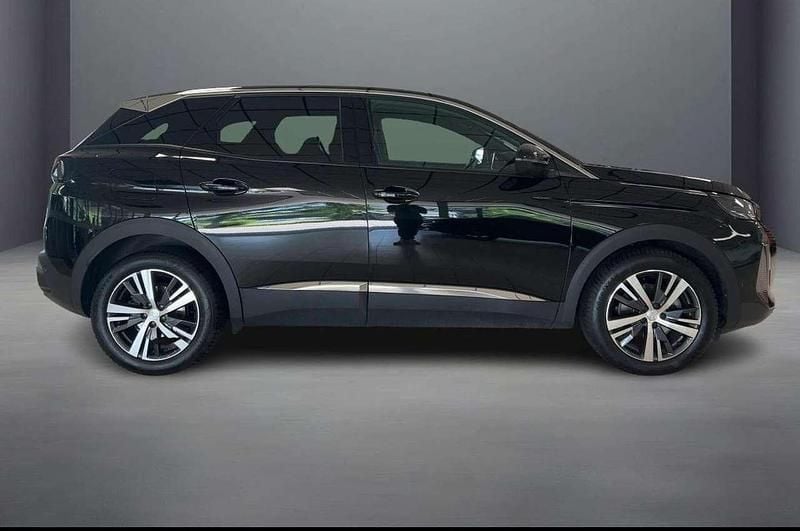 Usata Peugeot 3008 Allure 131 CV (96 kW) 2022 Nero SUV