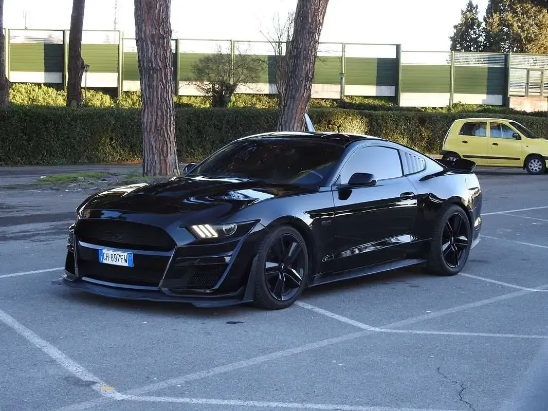 Usata Ford Mustang GT Fastback 449 CV (330 kW) 2015 Nero Coupé