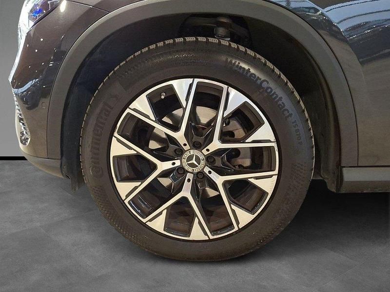 Usata Mercedes GLC220 Advanced Plus 197 CV (144 kW) 2023 Grigio / metallizzato SUV