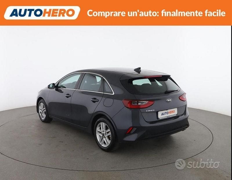 Usata Kia Ceed 116 CV (85 kW) 2019 Grigio Utilitaria