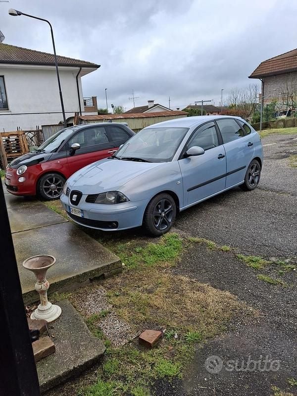 Usata Seat Ibiza 2003 Blu Berlina
