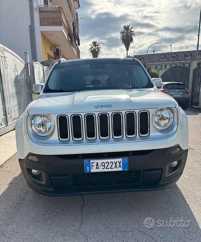 Usata Jeep Renegade Limited 140 CV (102 kW) 2015 Bianco SUV
