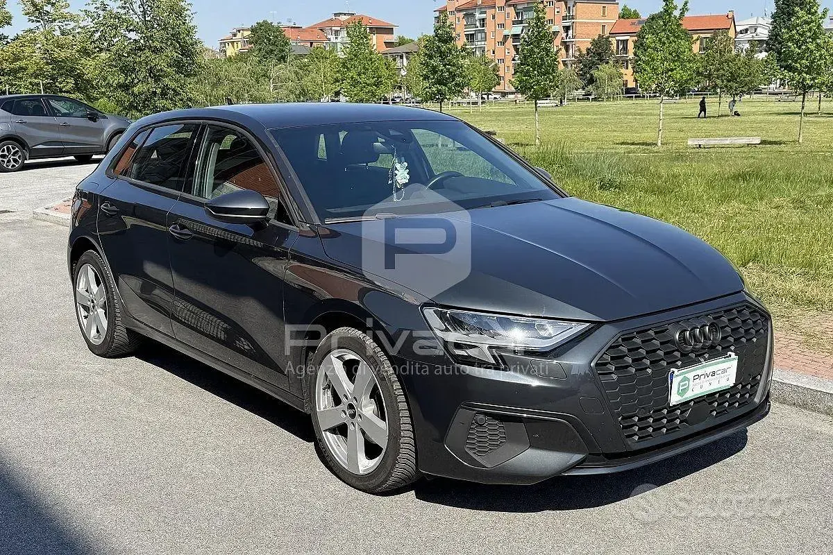 Usata Audi A3 Sportback Advanced 116 CV (85 kW) 2022 Grigio Utilitaria