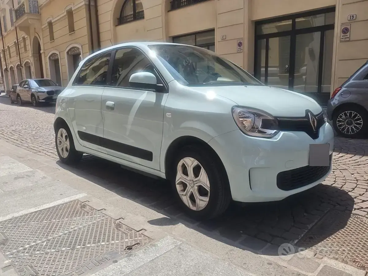 Usata Renault Twingo 30 kW (42 CV) 2021 Utilitaria