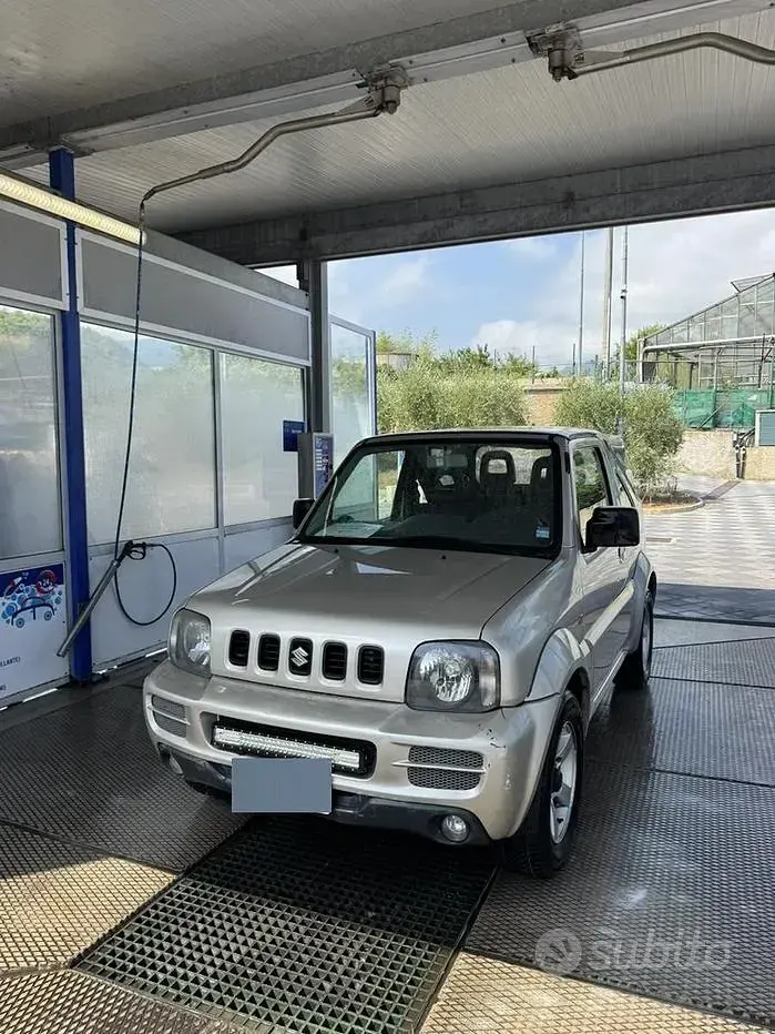 Usata Suzuki Jimny 85 CV (62 kW) 2008 SUV
