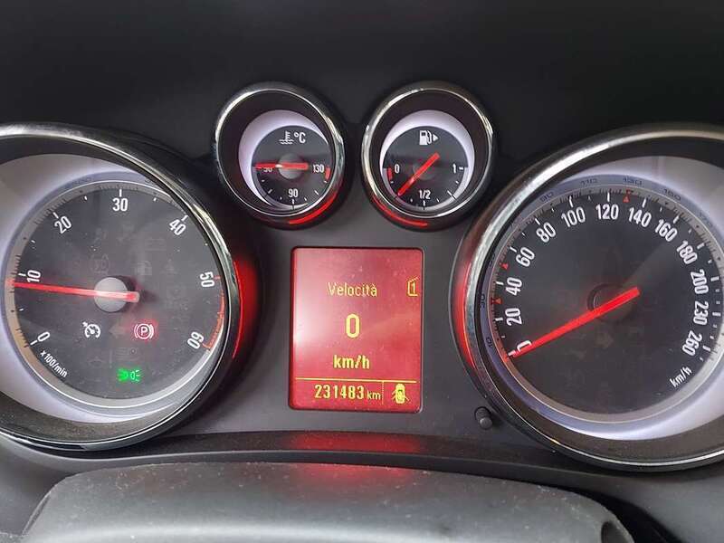 Usato 2012 Opel Zafira Tourer 2.0 Diesel 131 CV (7.000 €)