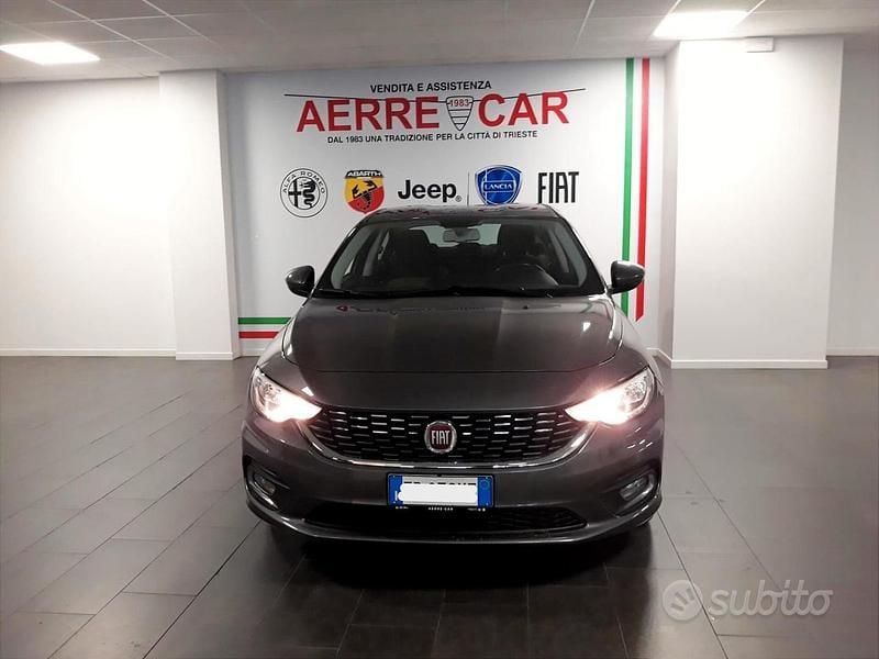 Usata Fiat Tipo Opening Edition 120 CV (88 kW) 2016 Grigio Berlina
