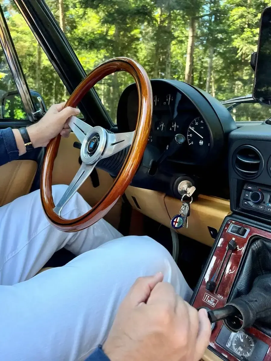 Usata Alfa Romeo Spider 120 CV (88 kW) 1992 Nero Cabrio