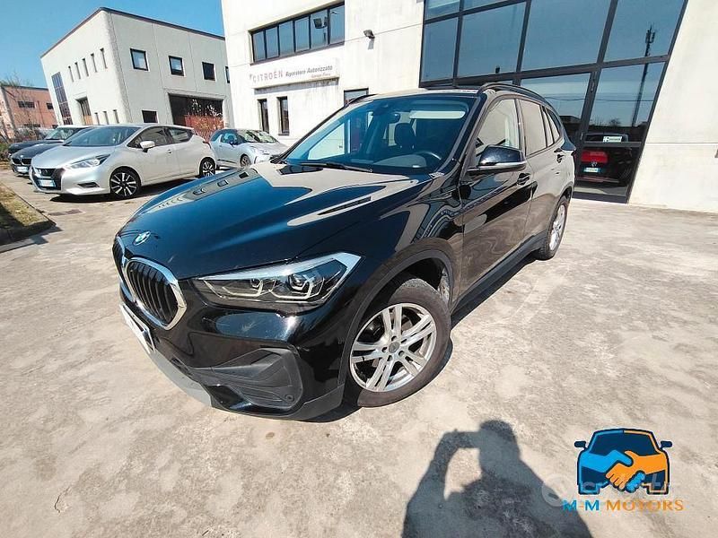 Usata BMW X1 Efficient Dynamics 150 CV (110 kW) 2019 Nero SUV