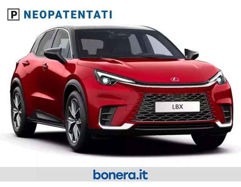 Nuova Lexus LBX 136 CV (100 kW) 2026 Emotional red / black SUV
