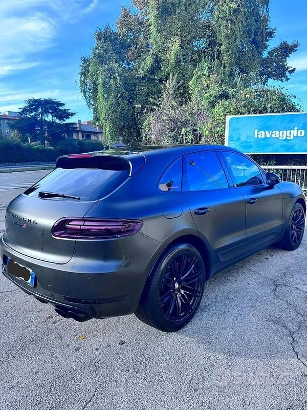 Nero Usata 2015 Porsche Macan S SUV | 33.000 € (Ottimo prezzo) - Immagine 1/4