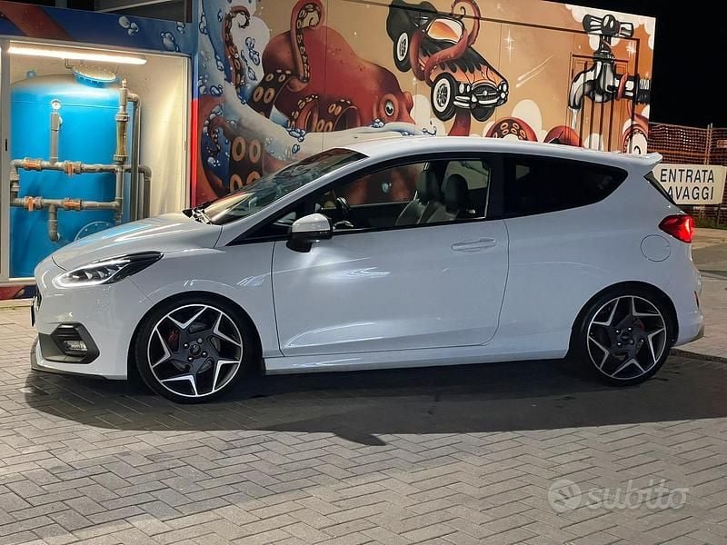 Usata Ford Fiesta Performance Edition 200 CV (147 kW) 2018 Bianco Berlina