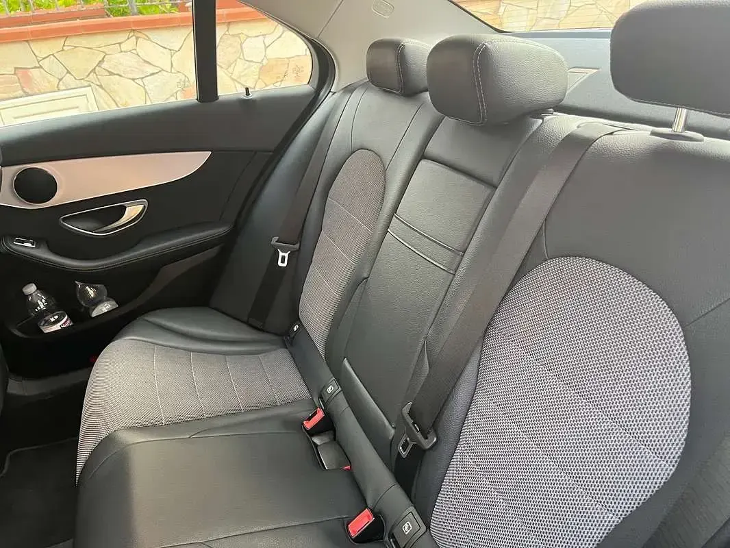 Usata Mercedes C220 194 CV (142 kW) 2020 Nero Berlina