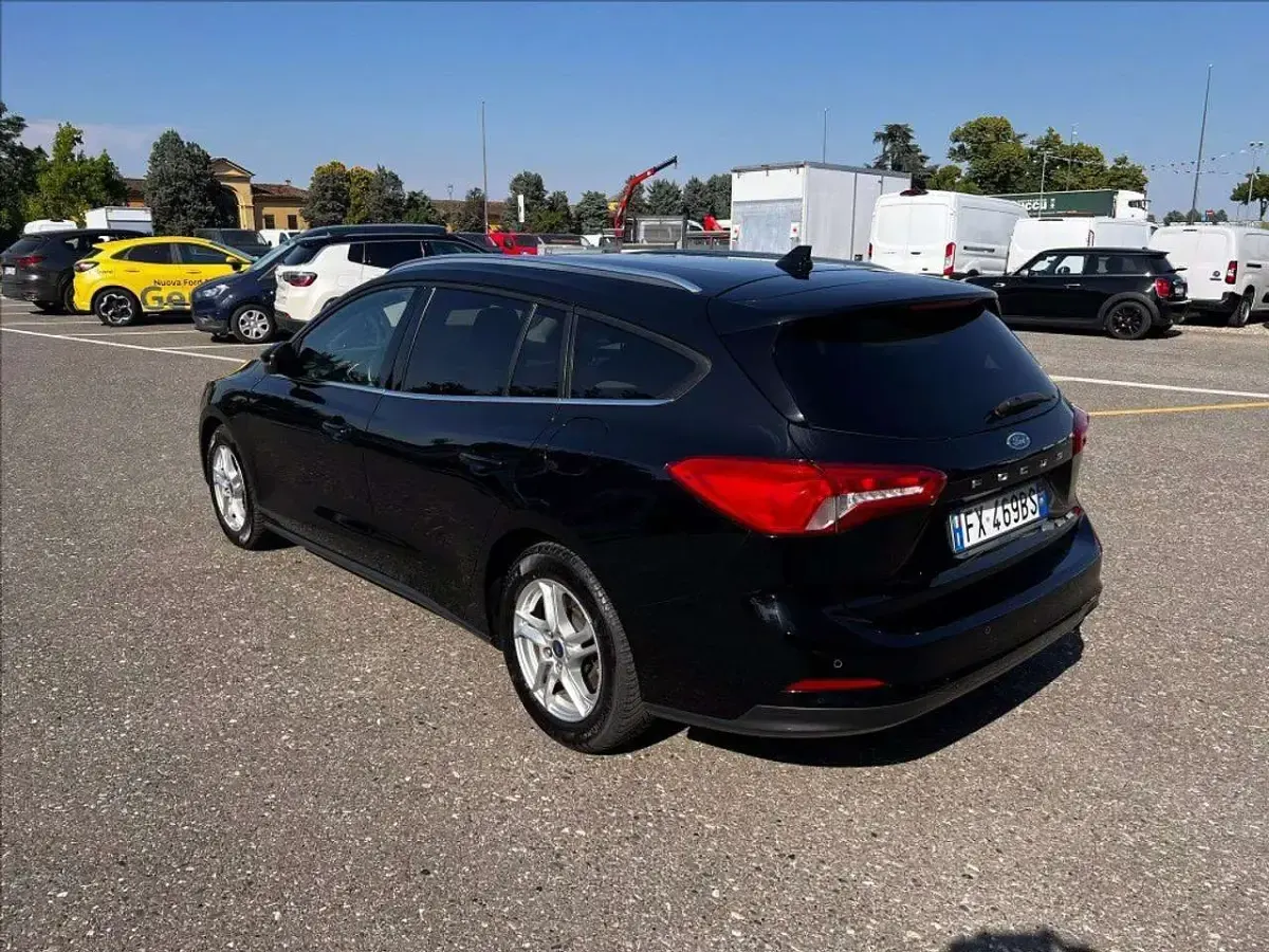 Usata Ford Focus Business Edition 120 CV (88 kW) 2019 Nero Station wagon