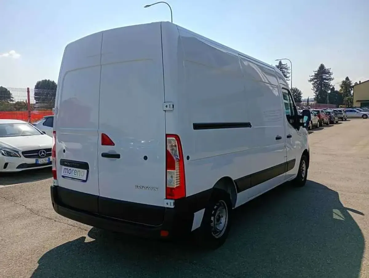 Usata Renault Master 135 CV (99 kW) 2021 Other Monovolume