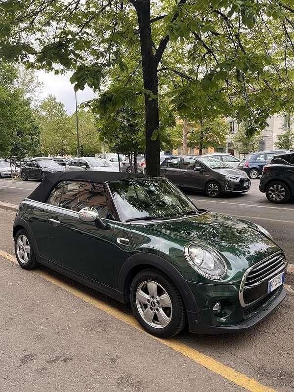 Usata Mini Cooper D Cabriolet 116 CV (85 kW) 2016 Cabrio