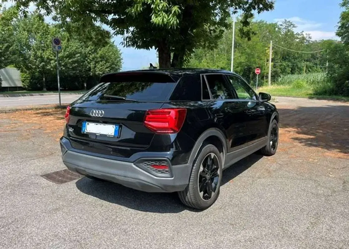 Usata Audi Q2 Admired 116 CV (85 kW) 2021 Nero SUV