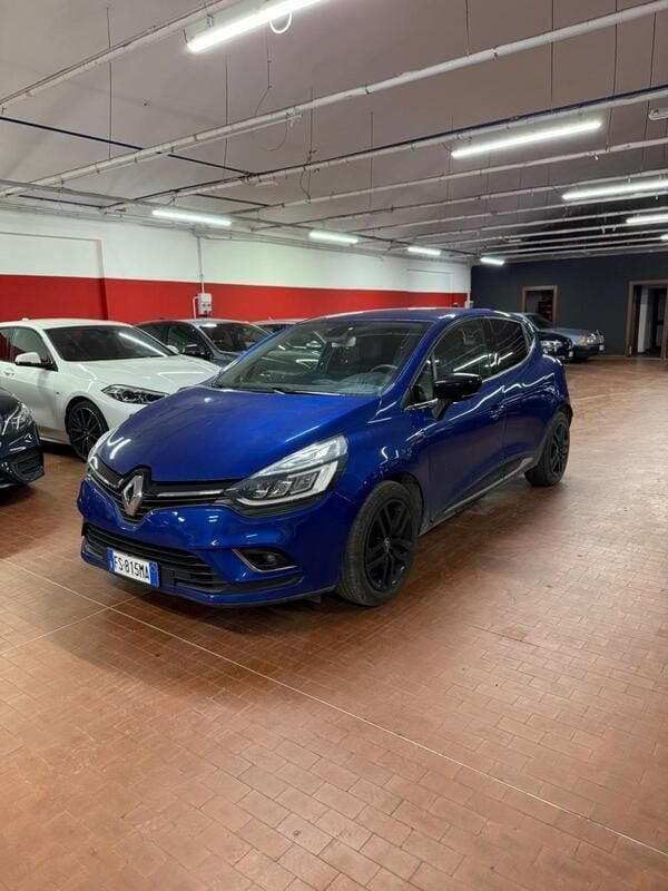 Usata Renault Clio IV 74 CV (54 kW) 2018 Marrone Berlina