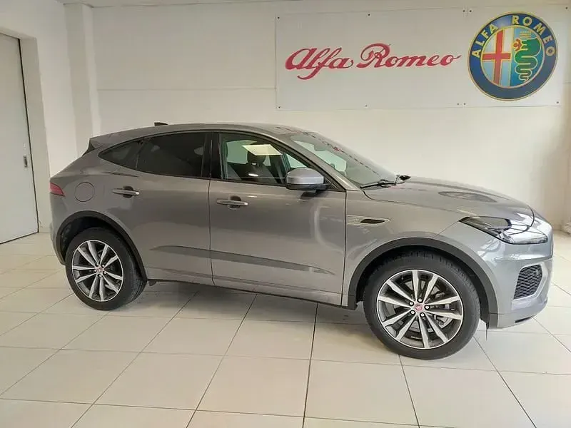Usata Jaguar E-Pace R-Dynamic 160 CV (117 kW) 2022 Grigio SUV