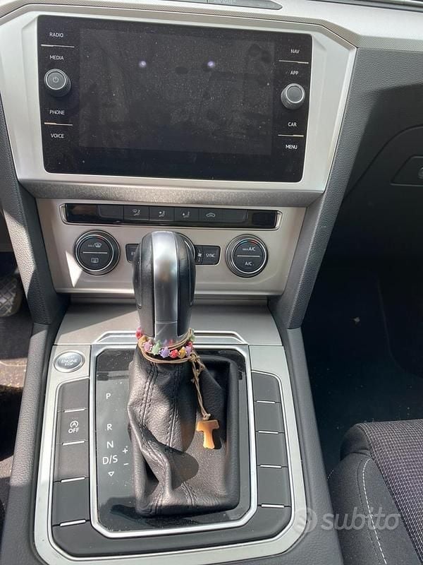 Usata VW Passat Business 150 CV (110 kW) 2017 Grigio Station wagon