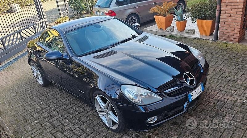 Usata Mercedes SLK200 184 CV (135 kW) 2010 Blu Cabrio