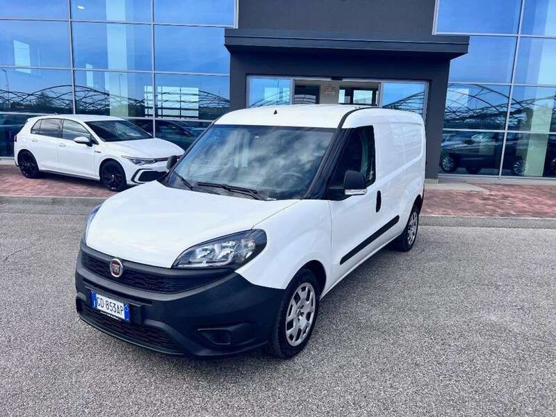 Bianco Usata 2020 Fiat Doblò S Monovolume | 16.900 € (Molto cara) - Immagine 1/4