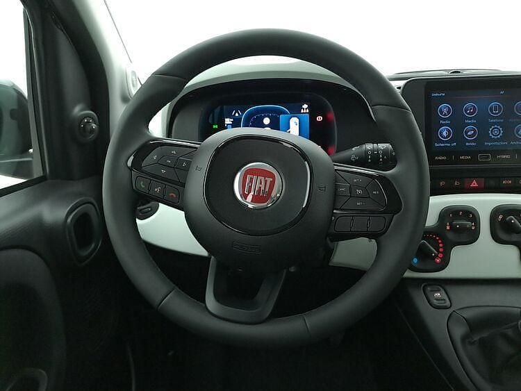 Usata Fiat Panda Cross Cross 71 CV (52 kW) 2025 Verde scuro Utilitaria