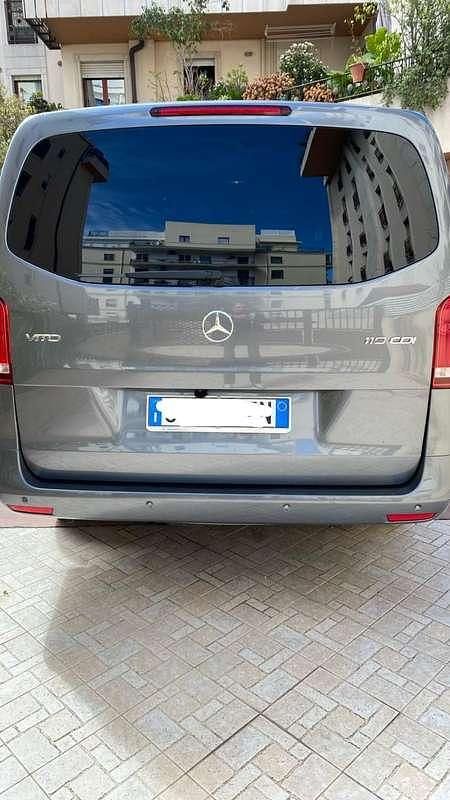 Begagnad Mercedes Vito 190 HK (139 kW) 2023 Grå Van