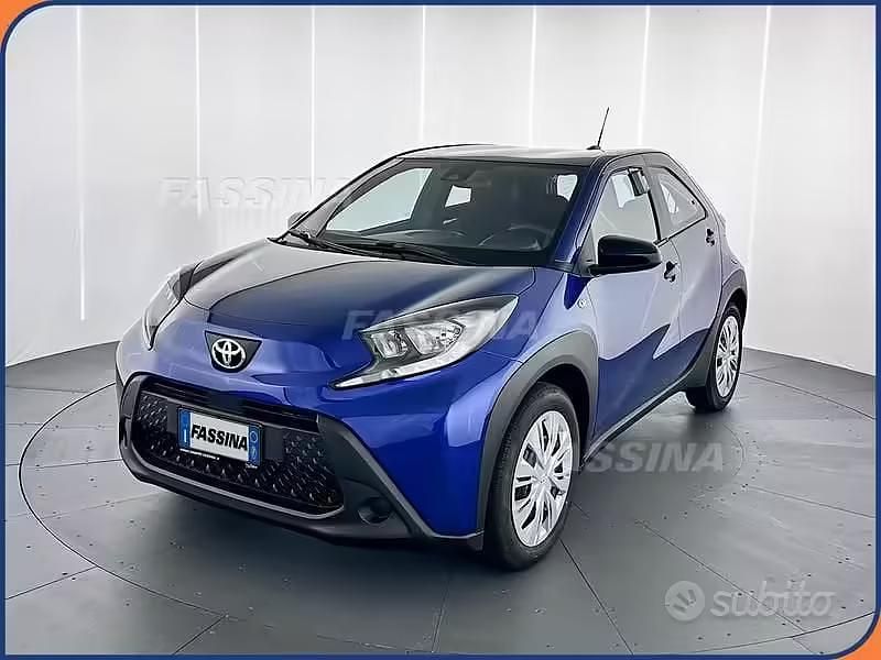 Nuova Toyota Aygo X Active 72 CV (52 kW) 2025 Blu SUV
