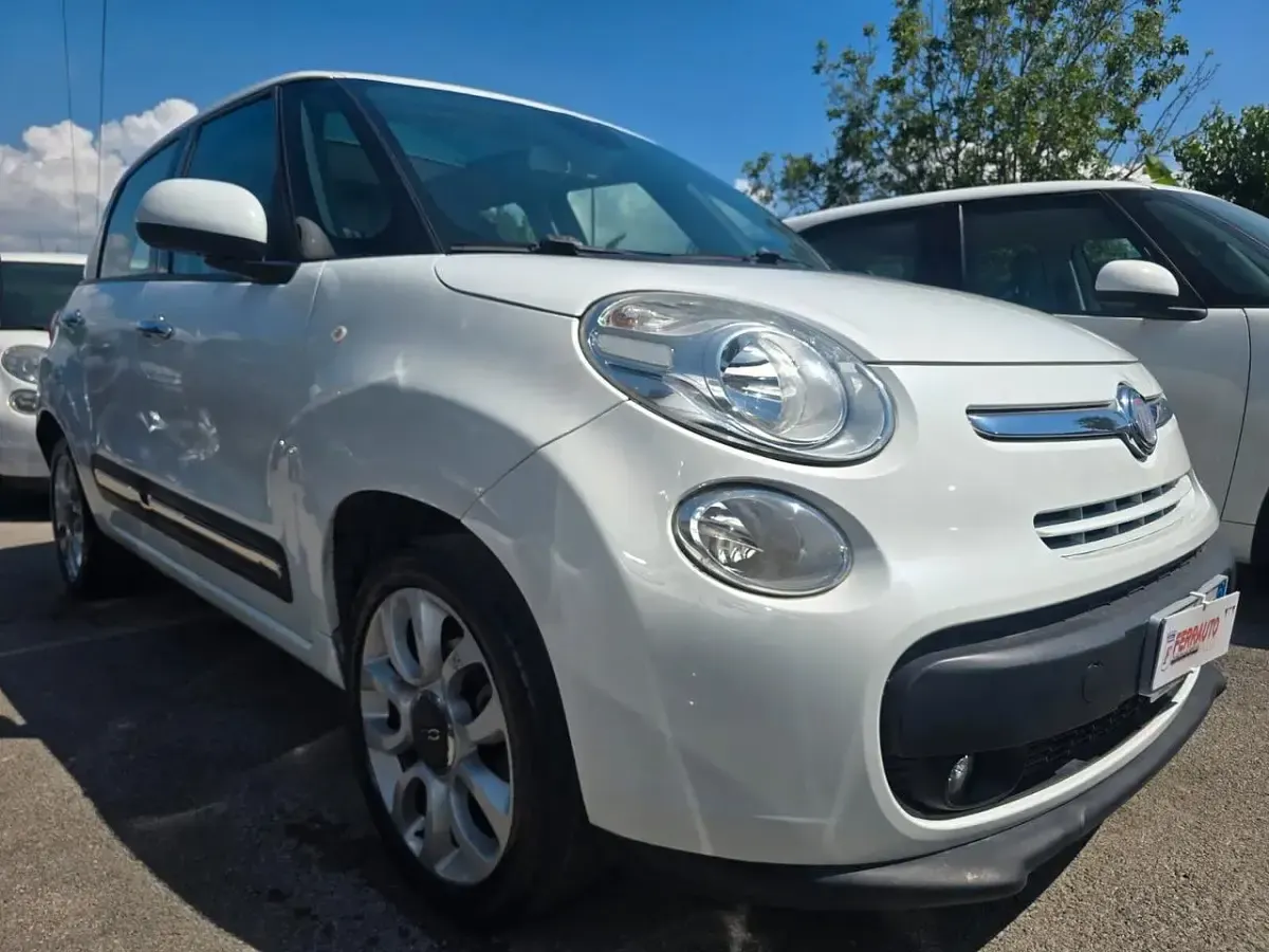 Usata Fiat 500L Lounge 84 CV (61 kW) 2015 Bianco Monovolume