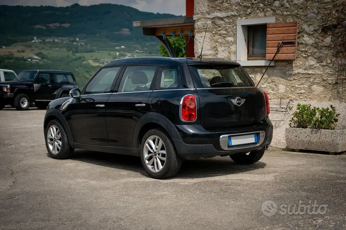 Usata Mini Cooper D Countryman 111 CV (81 kW) 2013 Nero SUV