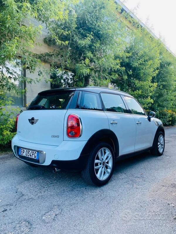 Usata Mini Countryman 122 CV (89 kW) 2011 Bianco SUV