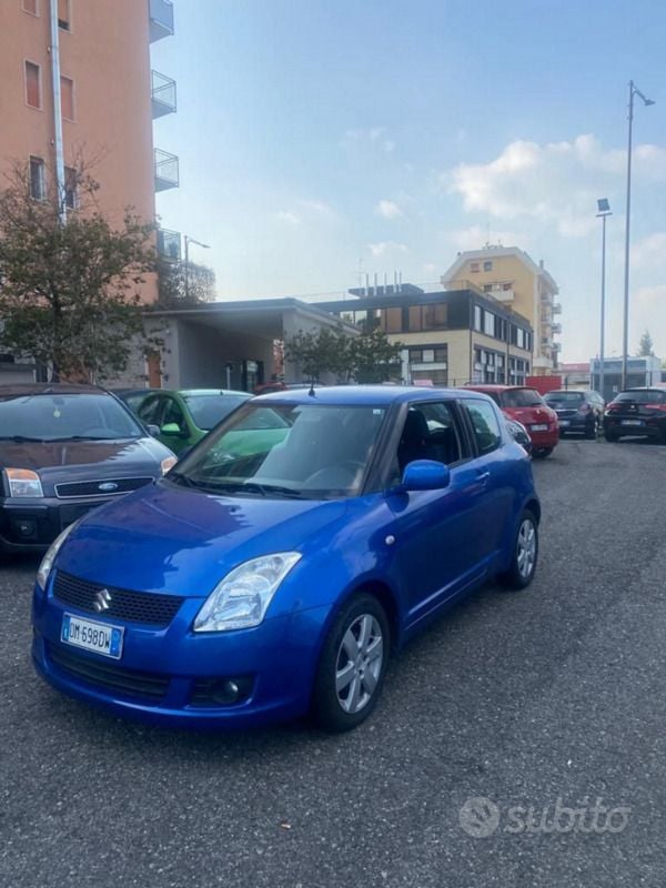 Usata Suzuki Swift 92 CV (67 kW) 2008 Blu Utilitaria