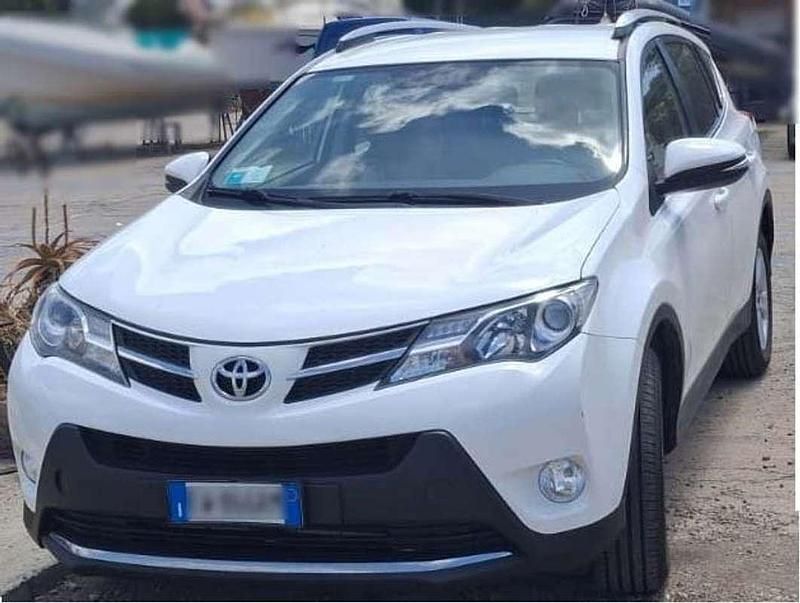 Usata Toyota RAV4 Active 124 CV (91 kW) 2014 Bianco SUV