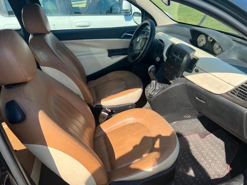Usata Lancia Ypsilon 69 CV (50 kW) 2006 Beige Utilitaria